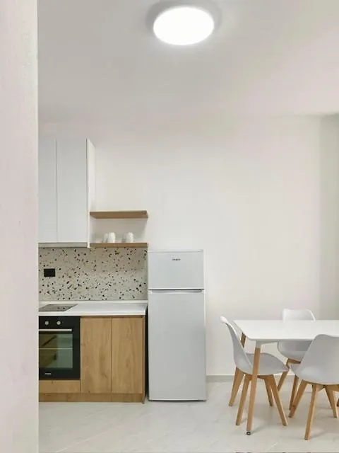 Lulu Apartments Golem  Golem (Tirana)